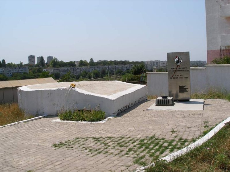 photo-0
