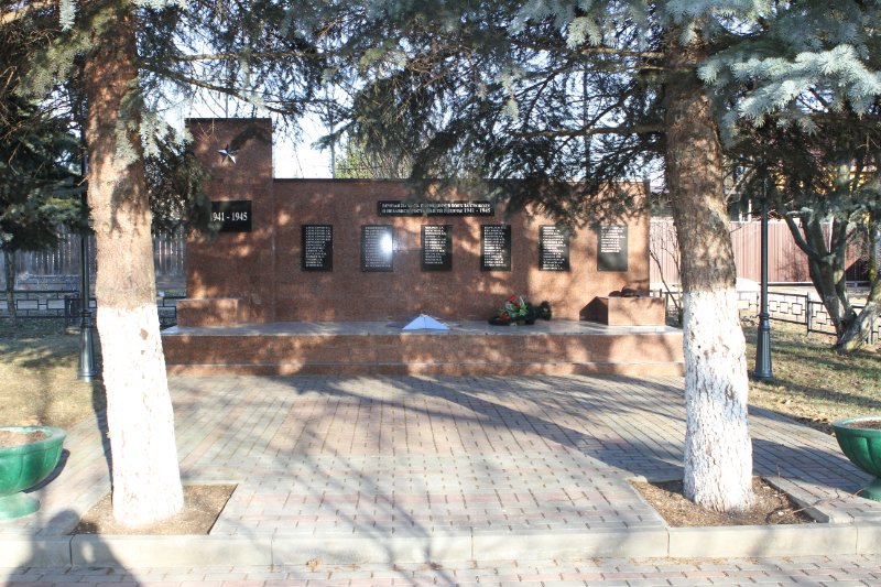 photo-0