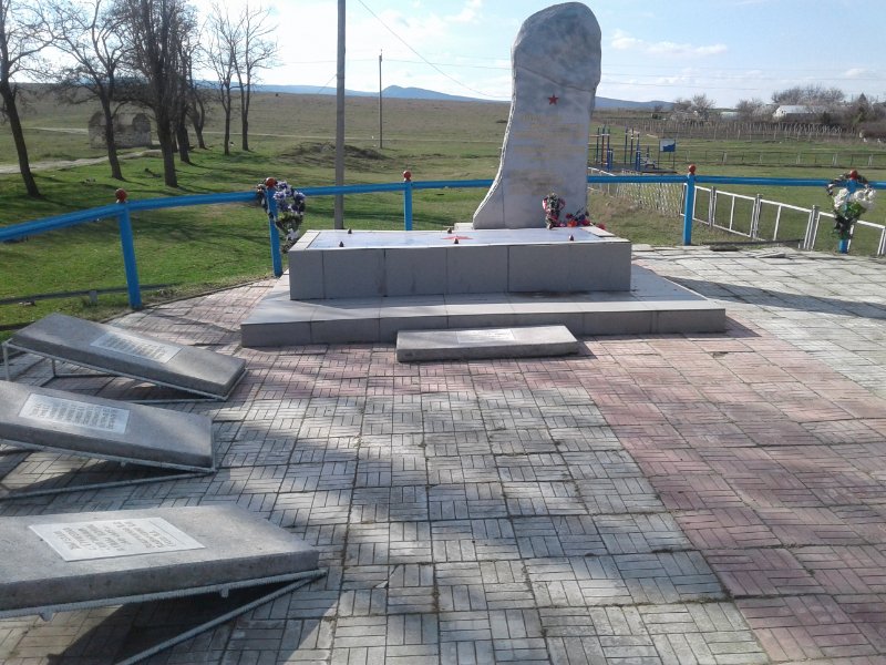 photo-0